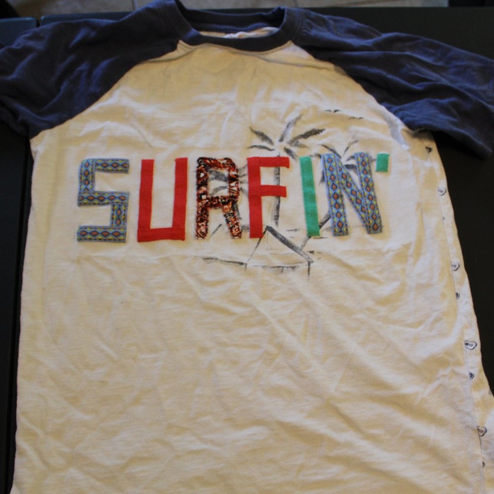 Cat & Jack Boys Short Sleeve Surfin Print TShirt Size L12/14 (G)